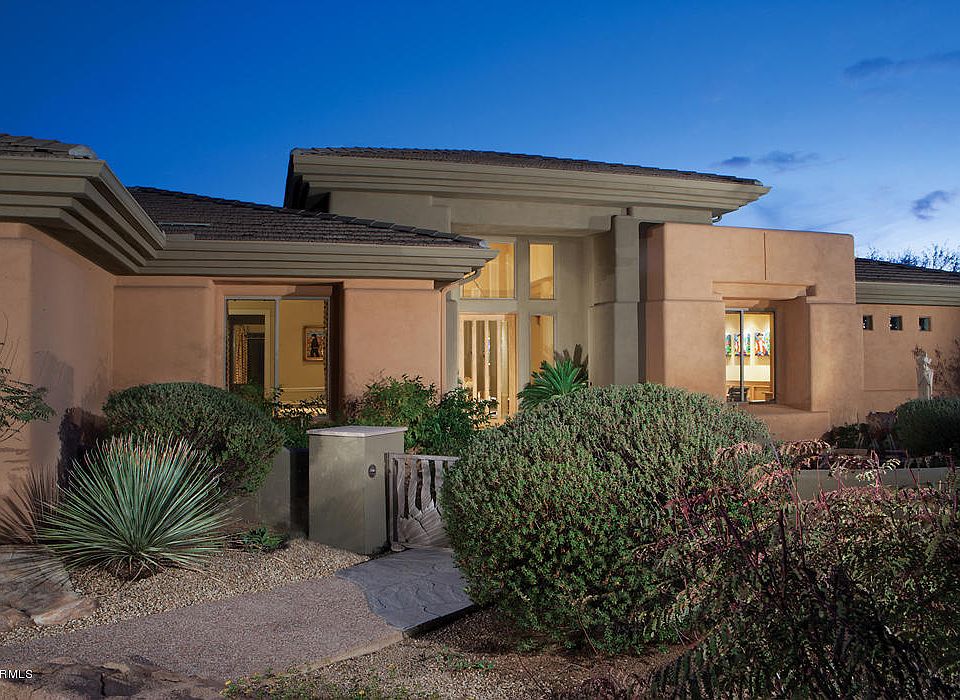 1st image of 9265 E Hackamore Dr