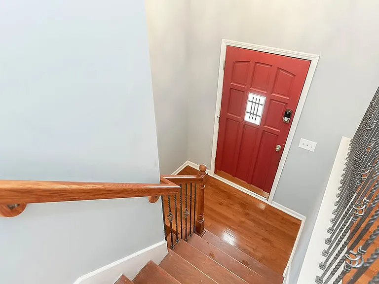 427 N Blake St — Photo 22