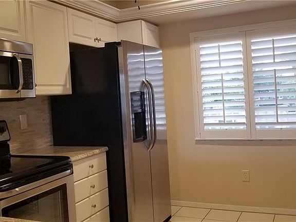 4th image of 14931 Park Lake Dr APT 205