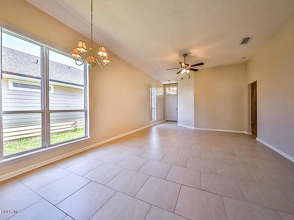 Living/Dining Combo to entry