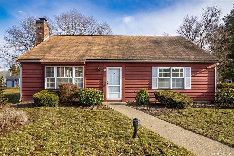 1st image of 15 Aylesbury Cir #15