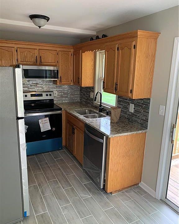2nd image of 110 Melody Ln