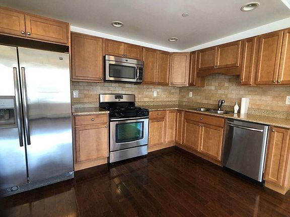 4th image of 21-05 33rd Ave #2F