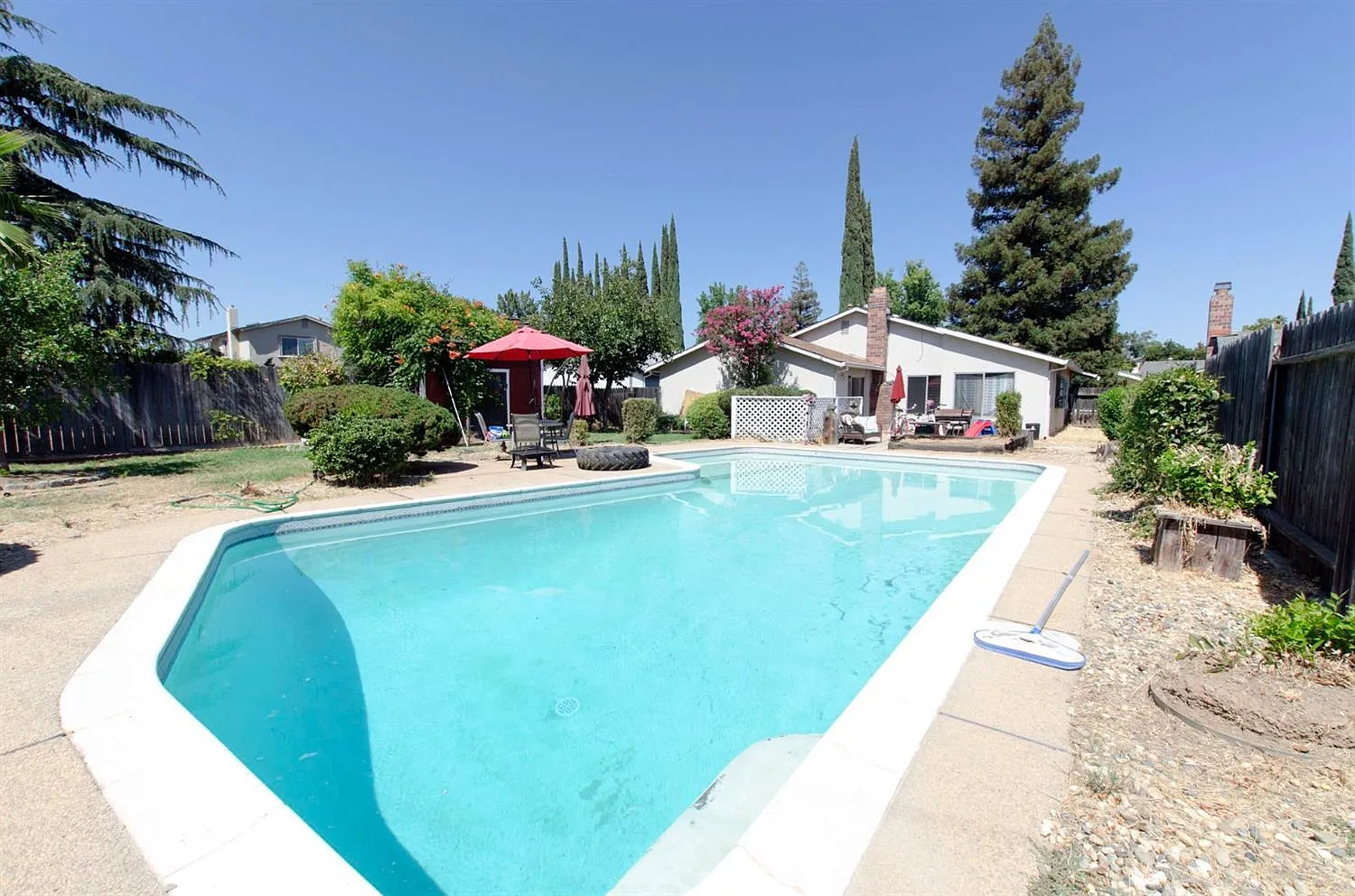 3244 Pegasus Way photo 1
