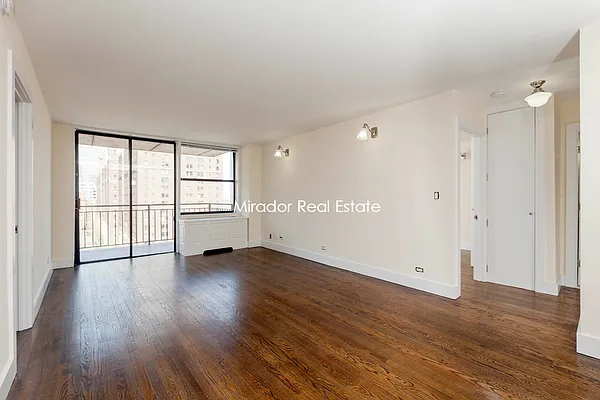 Rented by Mirador Real Estate | media 33