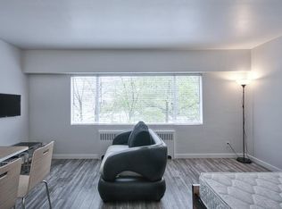 1540 Haro St #106, Vancouver, BC V6G 1G5