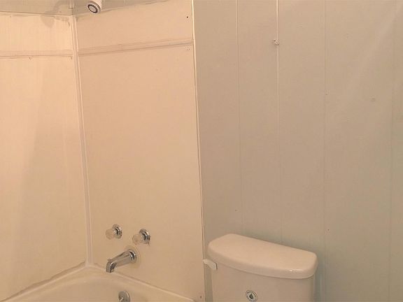 3rd image of 2319 Banita St #1