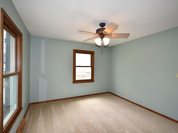 2nd image of 2641 4th Ave NE