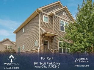 901 Scott Park Dr, Iowa City, IA 52245