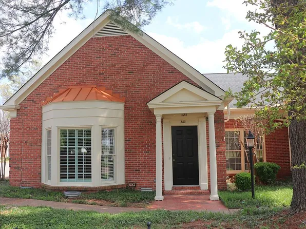 1601 Cambridge Dr, Murfreesboro, TN 37129