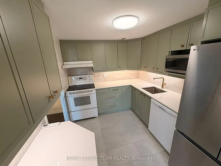 515 Saint Laurent Blvd #318 — Photo 13
