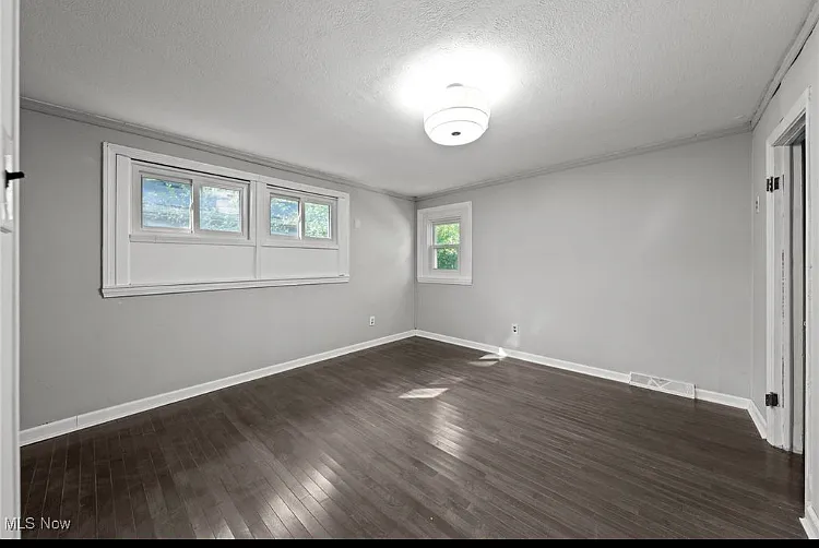4942 Lear Nagle Rd — Photo 9