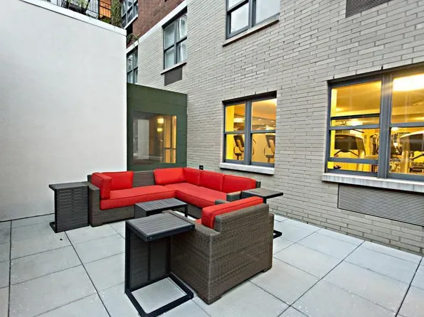 516 West 47th Street image 6 of 10