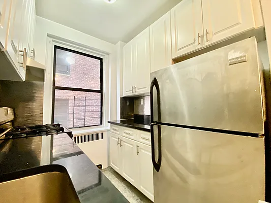 Rented by Compass | media 7