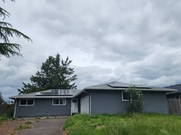 158 Alturas Dr, Kelso, WA 98626