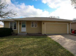 5533 High St, Lincoln, NE 68506
