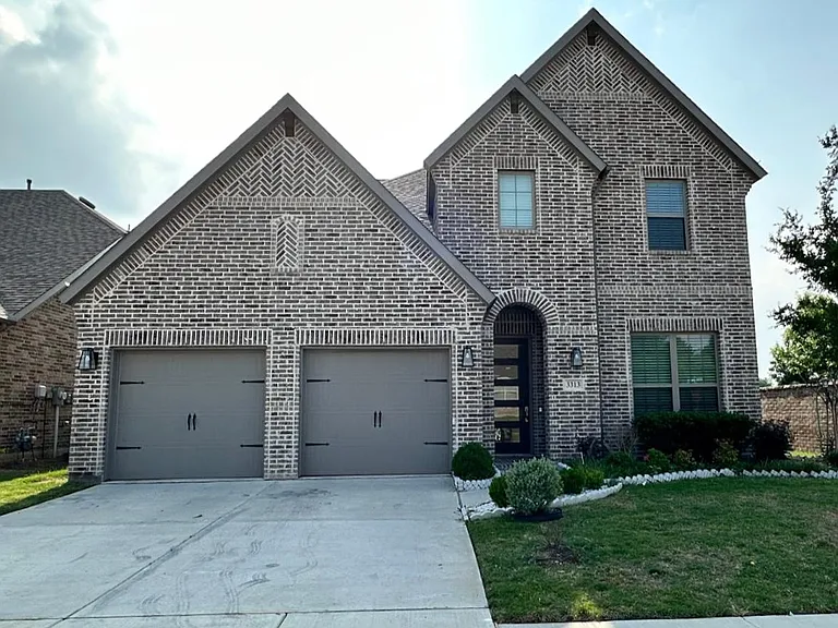 3313 Hickory Bend Trl — Photo 1