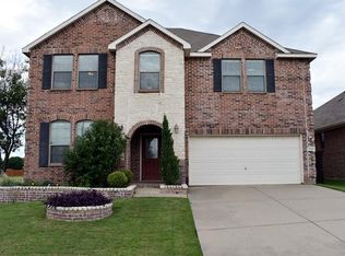 3901 Hollow Lake Rd, Roanoke, TX 76262