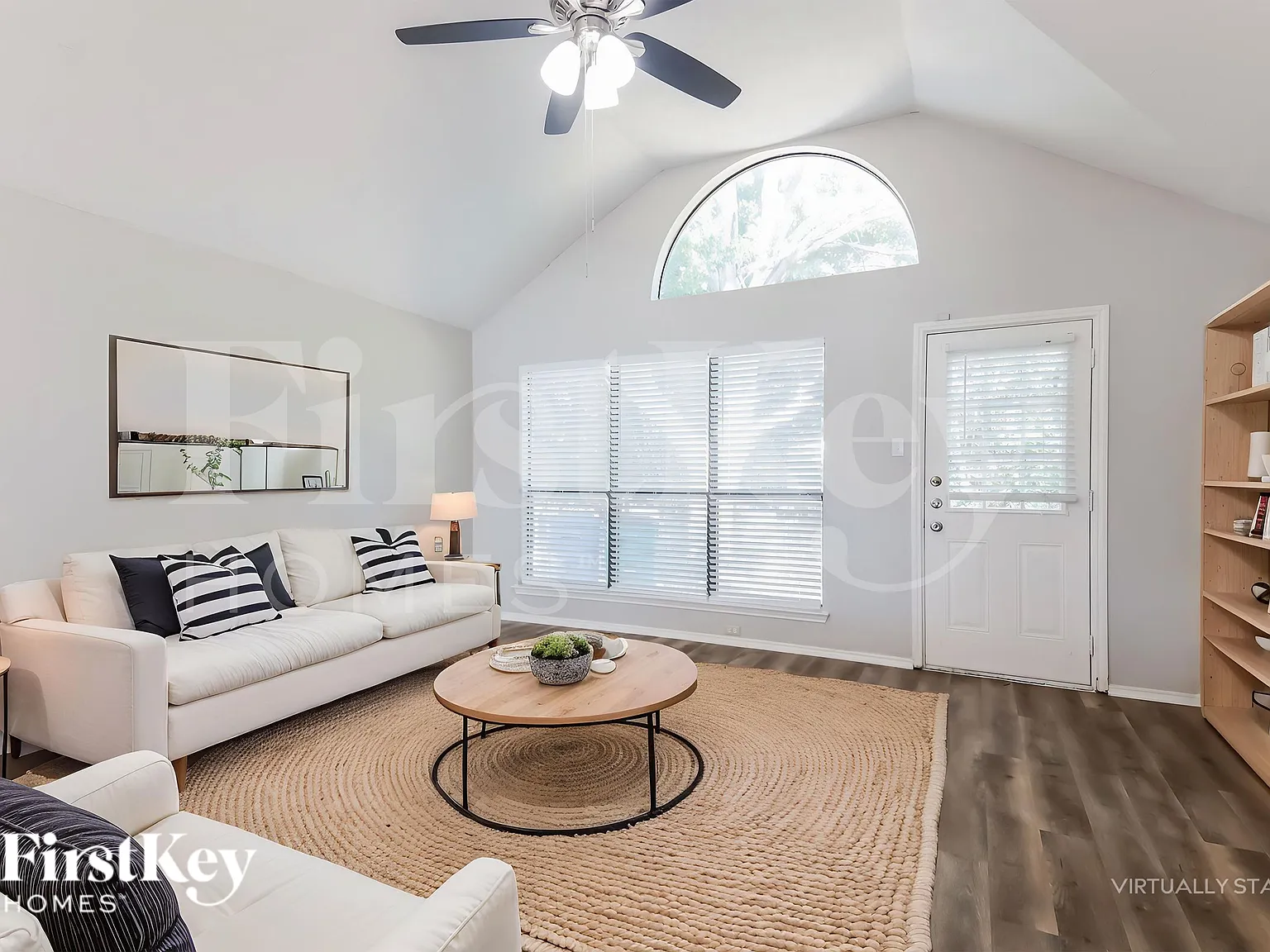 3 bed, 2.0 bath, 1508 sqft, $1,985 — Photo 3