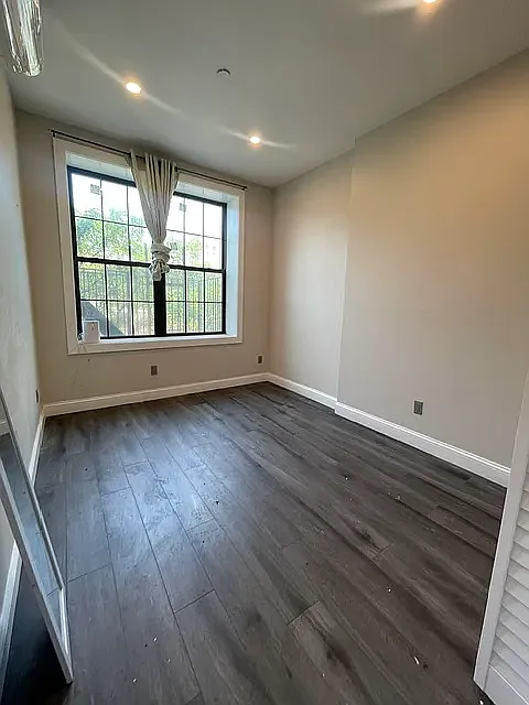 1732 Pitkin Avenue — Photo 2