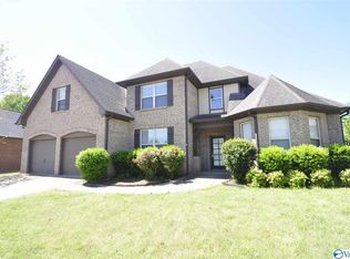 122 Windridge Way SW, Huntsville, AL 35824