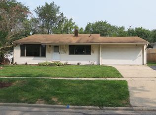 1861 Endicott Cir, Carpentersville, IL 60110