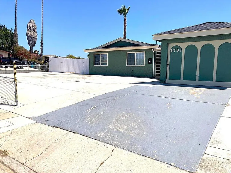 3791 Agosto St — Photo 32
