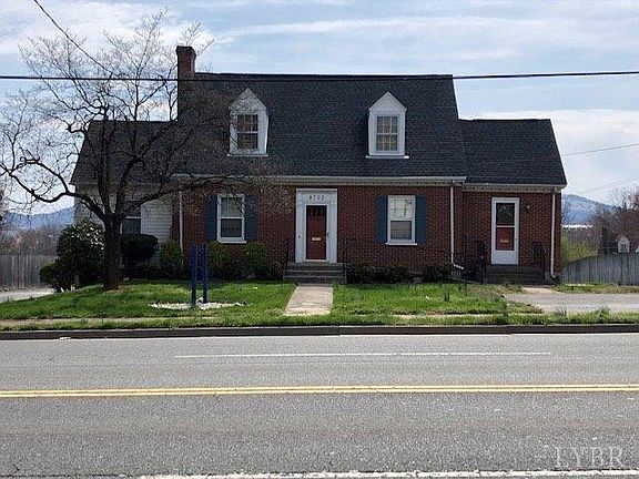 2nd image of 4700 Fort Ave