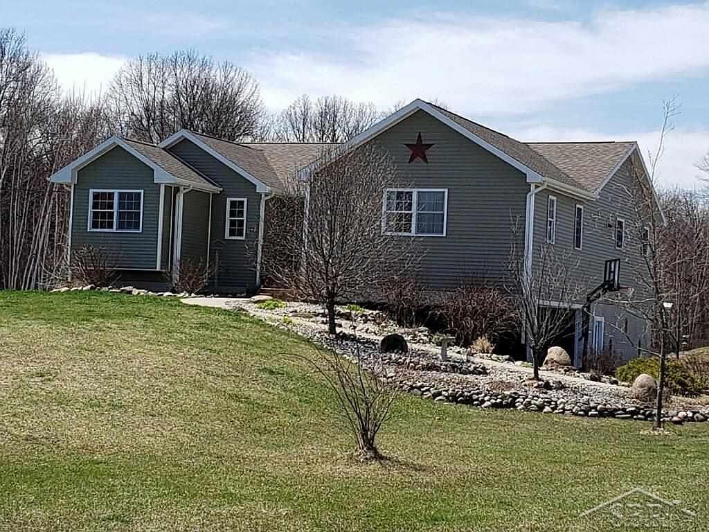 534 S Castor Rd, Shepherd, MI 48883 Zillow