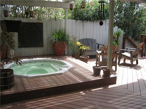 5th image of 4359 Calavo Dr