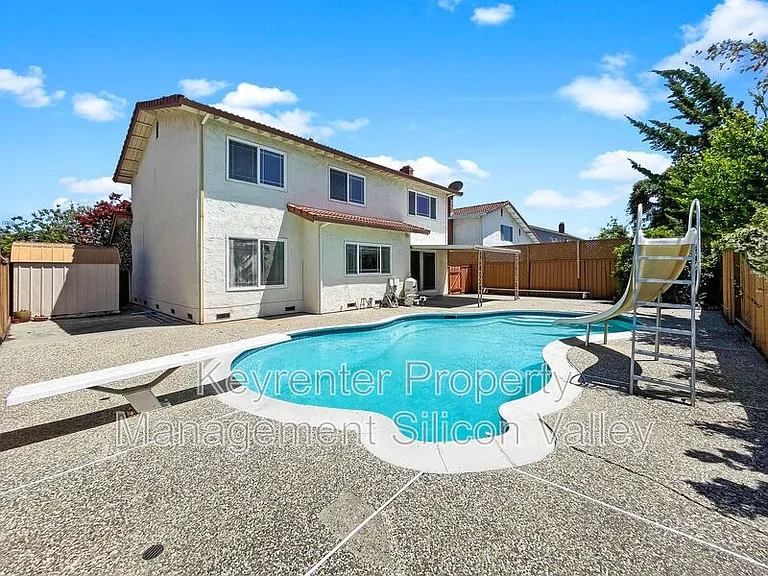 1293 Knollview Dr — Photo 24
