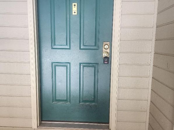 28 Sussex Pl #28