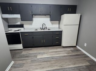 856 Coolbrook Rd APT 5, Vinton, VA 24179