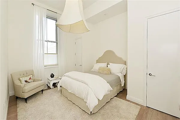 Sold by Luxe Group | media 28