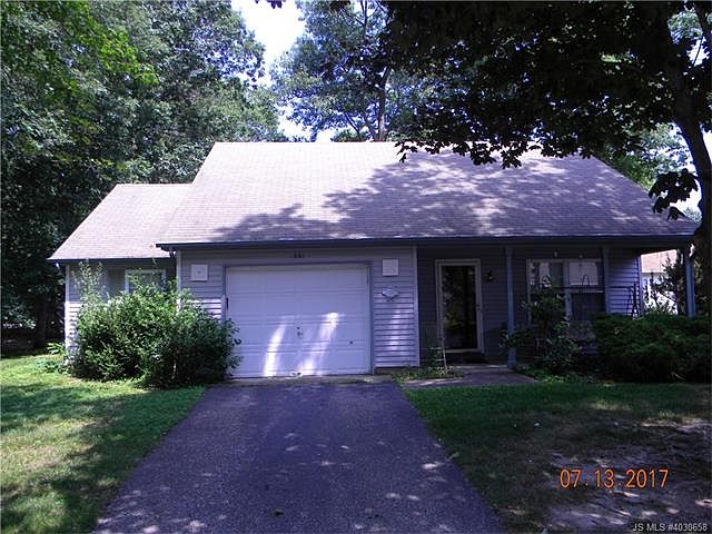 1st image of 301 Gardenia Dr