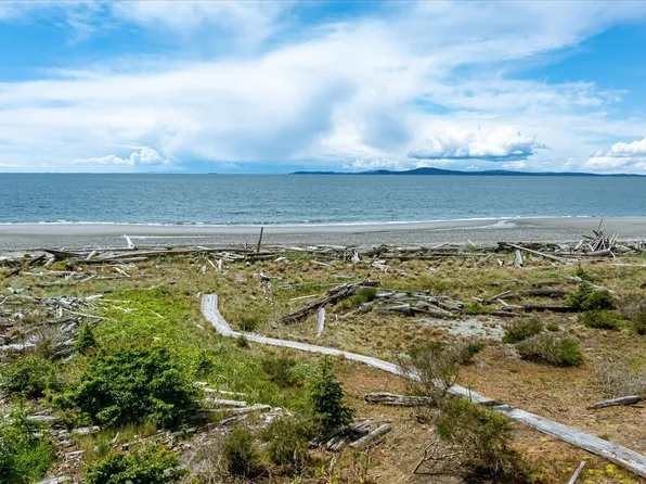 4560 Rolling Dunes Lane, Oak Harbor, WA 98277