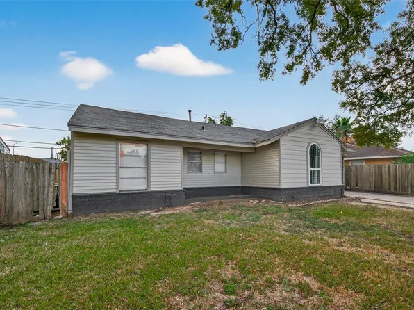 515 Ogilvie St, Houston, TX 77017