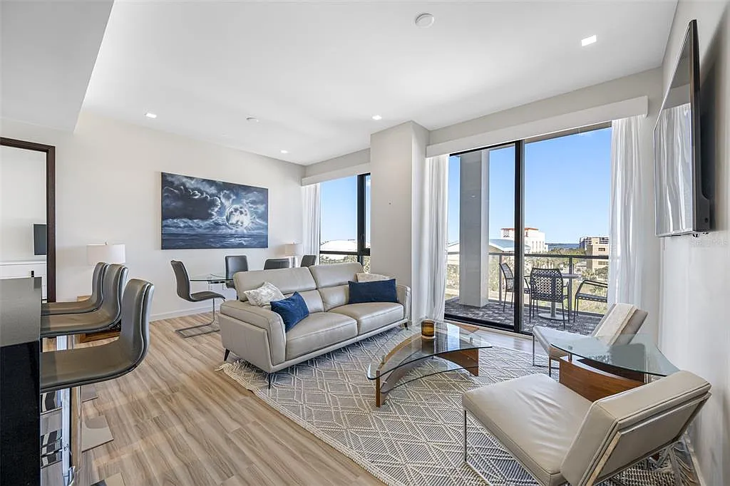 2 bed, 2.0 bath, 1187 sqft, $3,800 — Photo 4