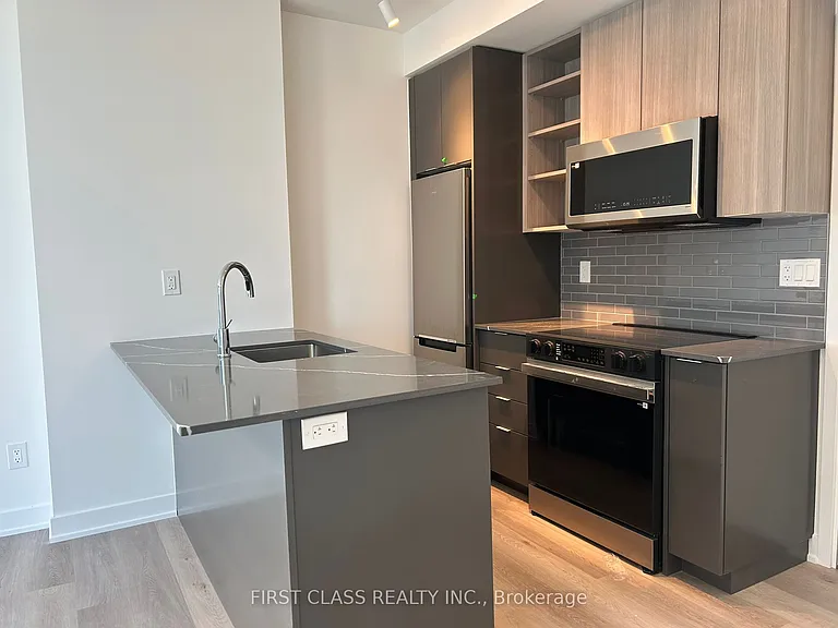 2075 Lakeshore Rd #2203 — Photo 2