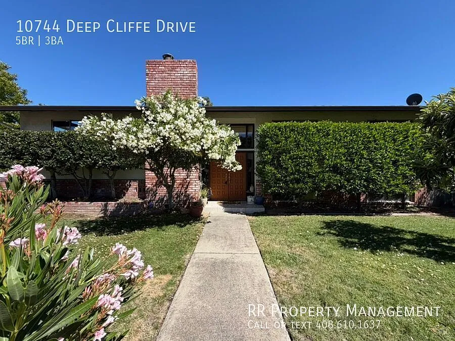 Elegant 6BR/3BA Home in Cupertino Monta Vista School District — Photo 1
