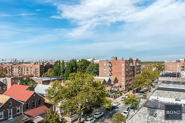 Sold by Bond New York | media 6