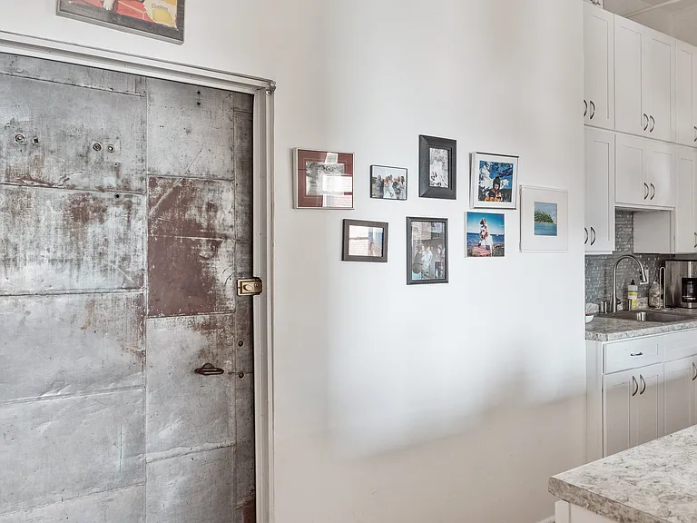 524 Harrison Ave #2 — Photo 27