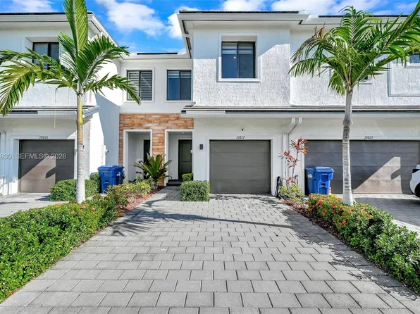 10817 SW 233rd St, Homestead, FL 33032