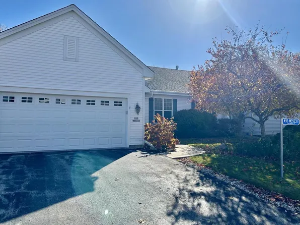 N53W35231 Lighthouse LANE, Oconomowoc, WI 53066