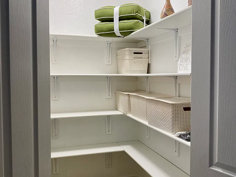 Walk in pantry off the kitchen