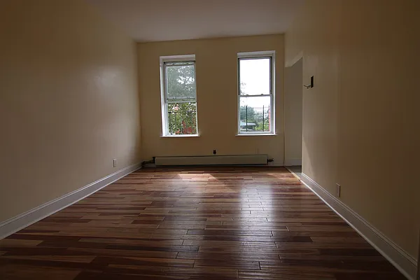 Rented by Target Realty Group | media 14