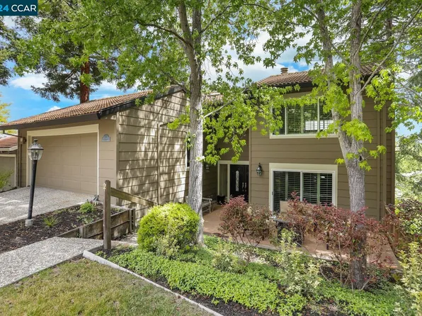 2 Carnoustie, Moraga, CA 94556