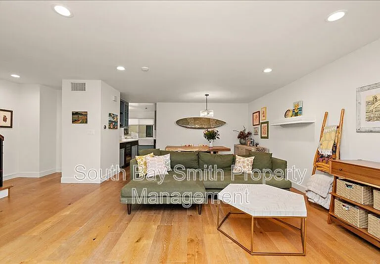 231 N Broadway #2 — Photo 19
