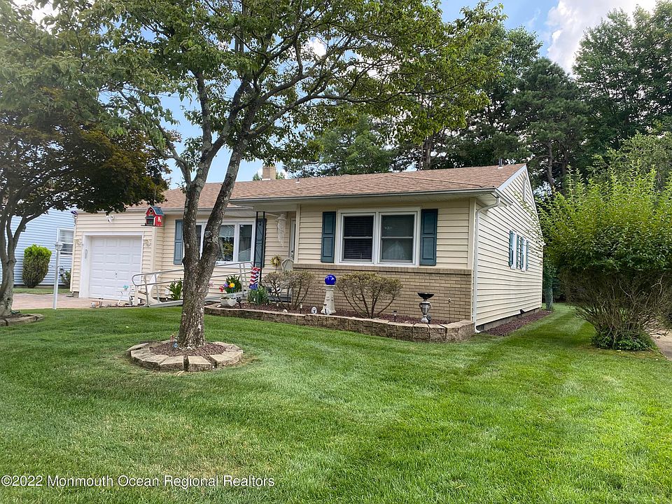 63 Whitmore Drive, Toms River, NJ 08757 Zillow