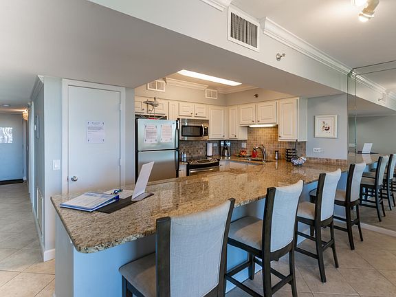 Our fully equipped kitchen.
